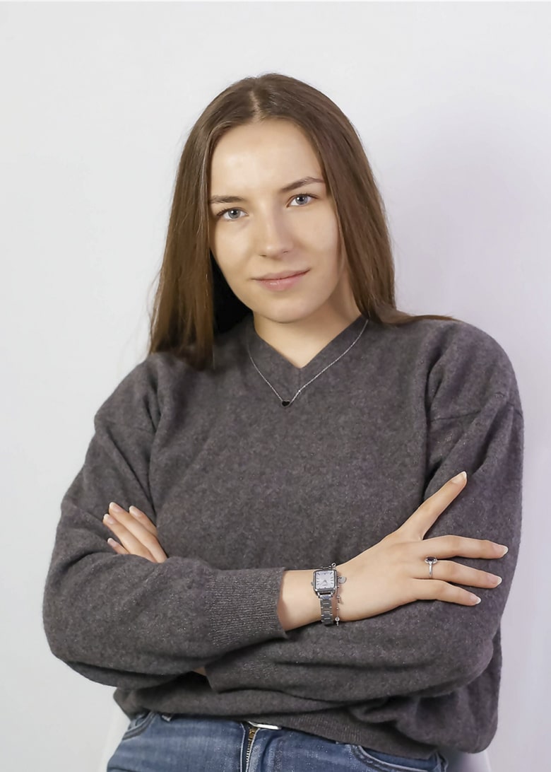 Любов Романюк